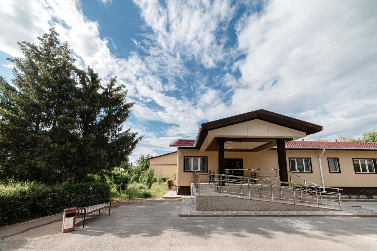 Chagala Hotel Uralsk Exterior photo